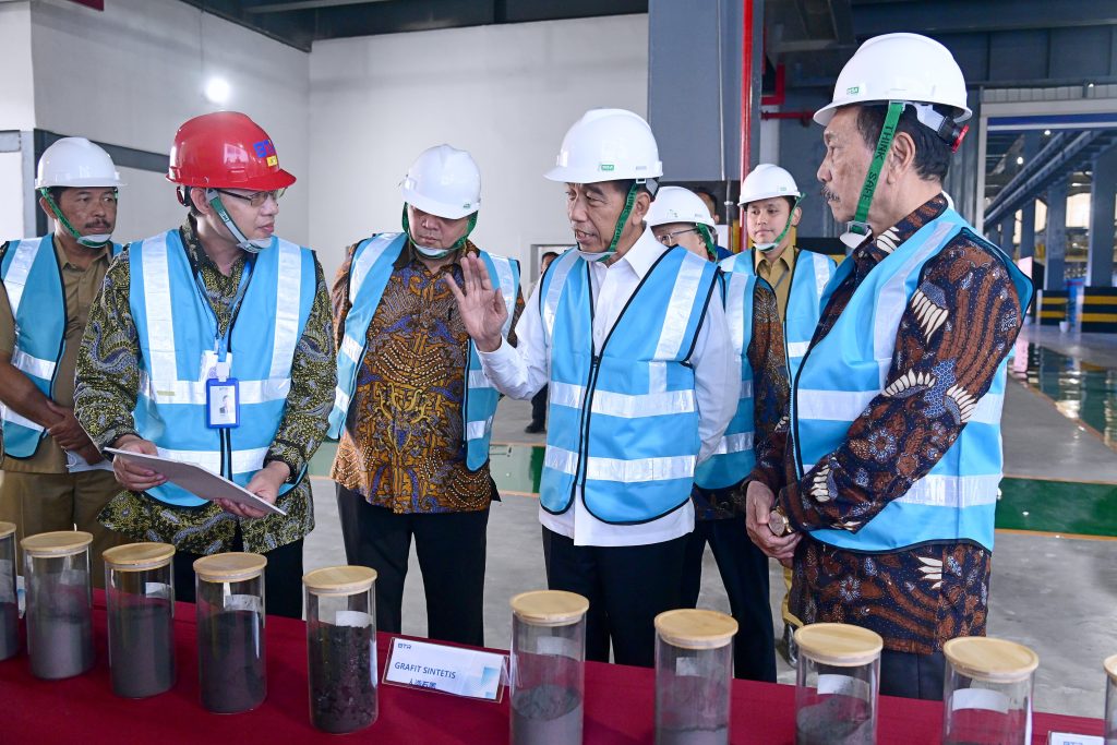 Jokowi Bakal Resmikan Pabrik Material Baterai Litium di Kendal